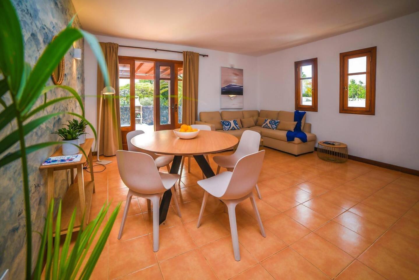 Agradable Y Familiar Con Piscina Casa Inima Βίλα Πλάγια Μπλάνκα Εξωτερικό φωτογραφία